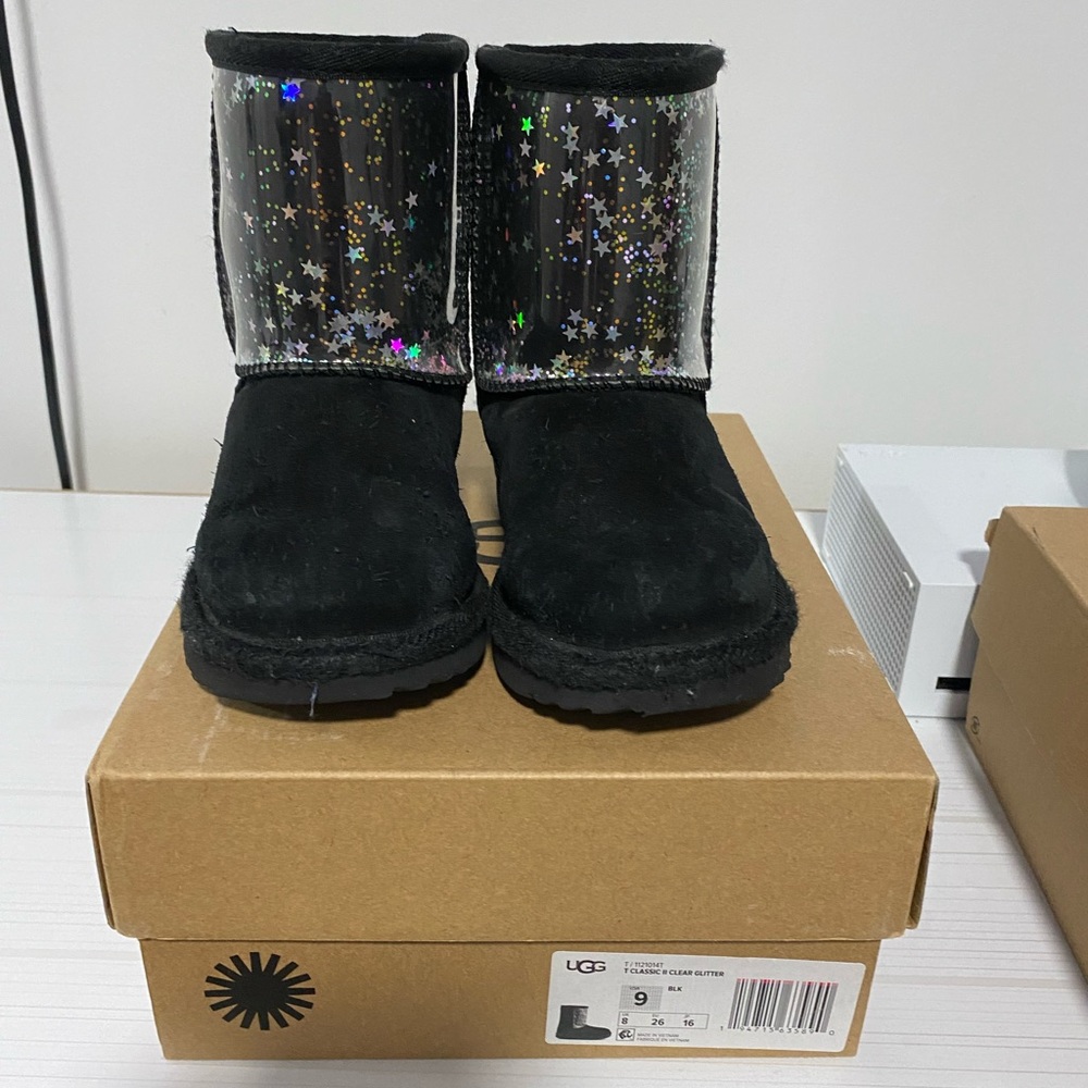 Toddler uggs size 9 girls black with glitter stars